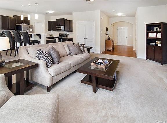 5th image of 105 Ashmore Dr #312