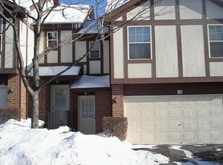 198 Stoneybrook Ln, Bloomingdale, IL 60108