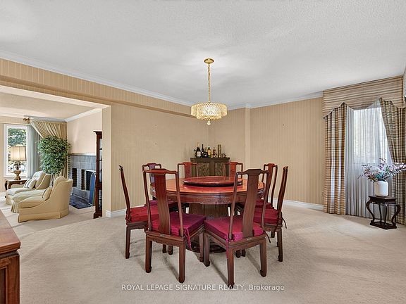 5th image of 11 Paris Ct