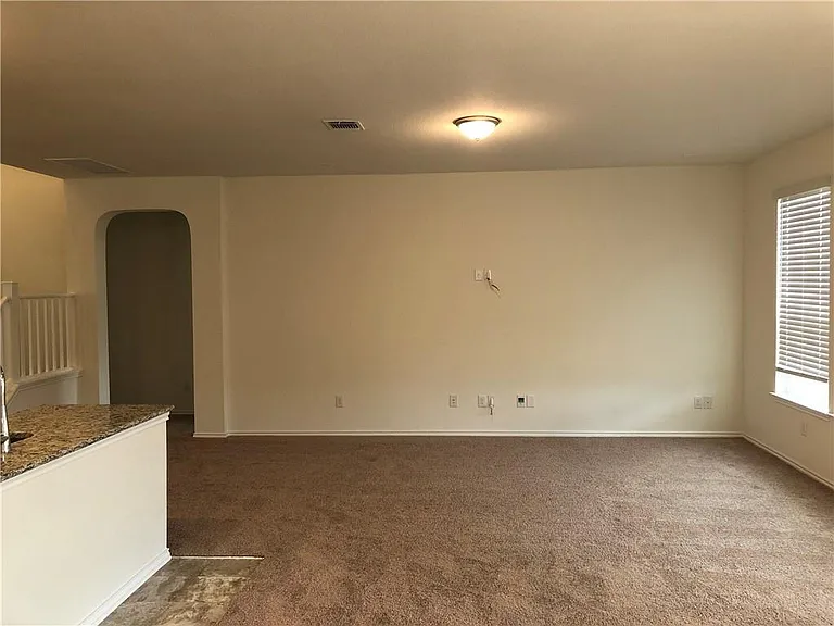 625 Jud Allen Way — Photo 9