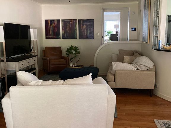 4th image of 5657 N Illinois St #5657