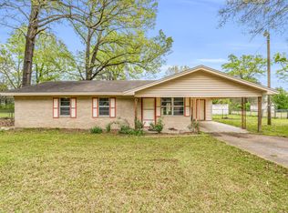 160 Chisholm Dr, Starkville, MS 39759