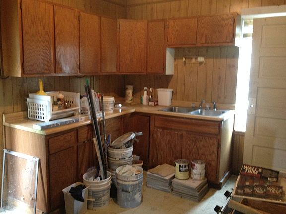 3rd image of 1009 W Fairview Ave
