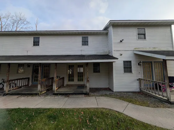 1008 8th Ave #B, Duncansville, PA 16635