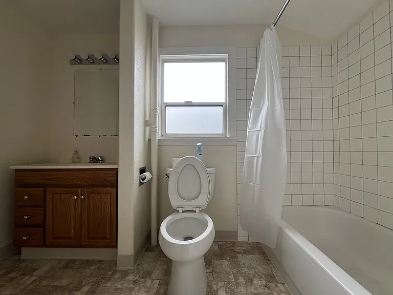 1309 Santa Clara Ave #D — Photo 14