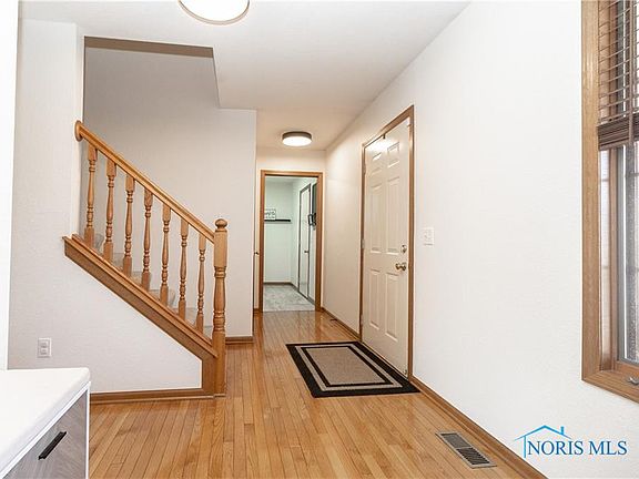 5th image of 1504 Logan Ln