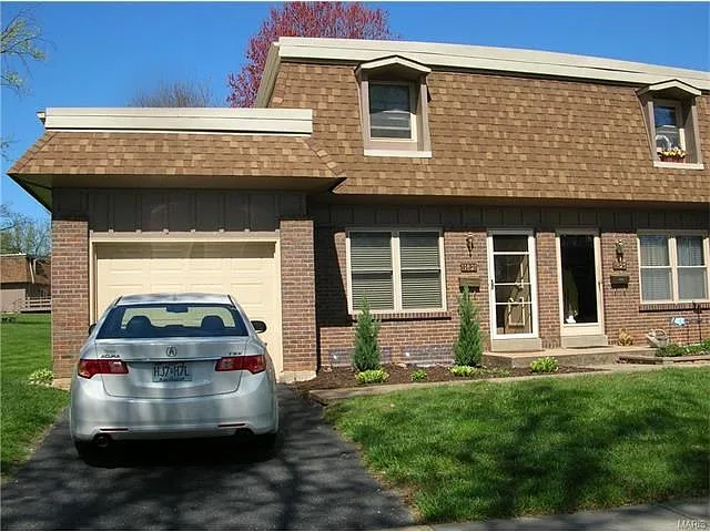 11821 Sologne Ct photo 1