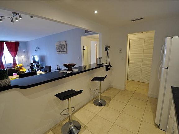 2nd image of 19390 Collins Ave APT 1204