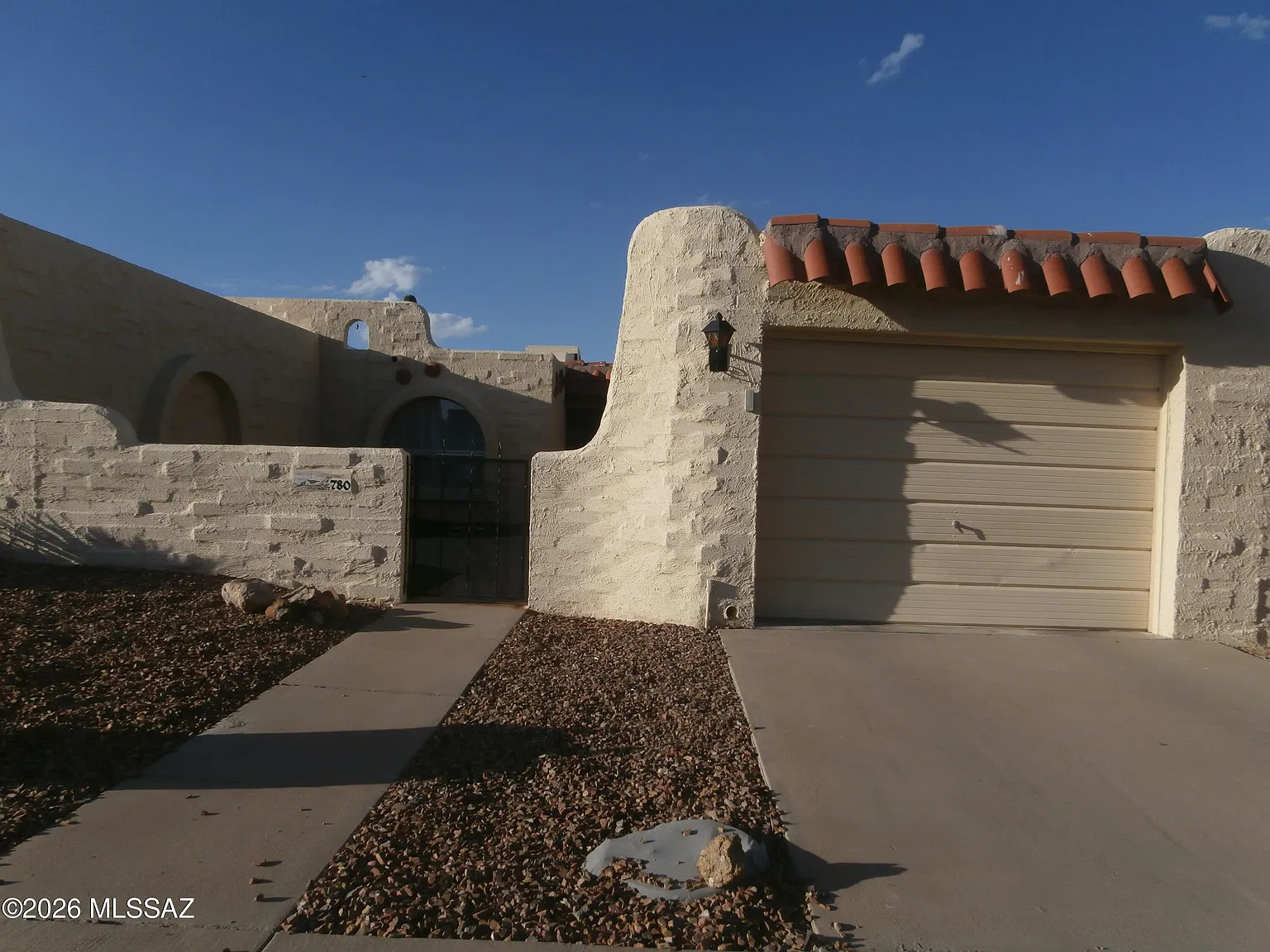 2 bed, 2.0 bath, 1174 sqft, $1,500 — Photo 2