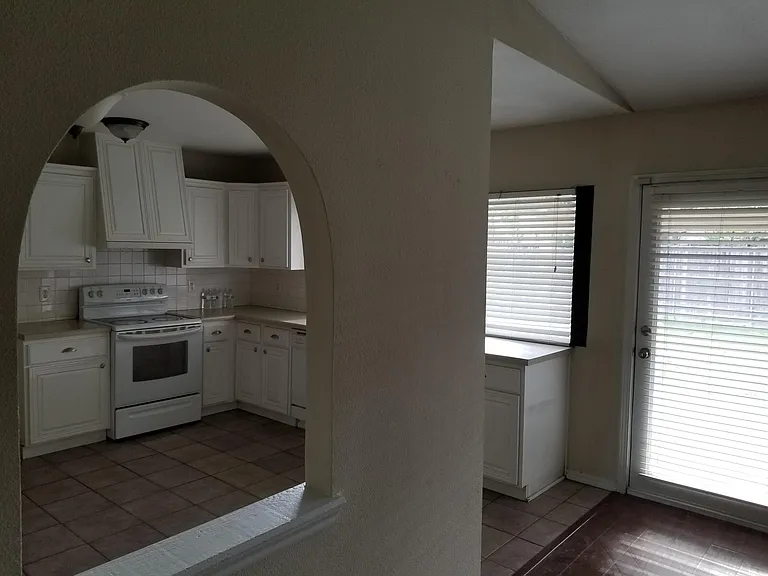 6501 Butterfield Ct — Photo 6