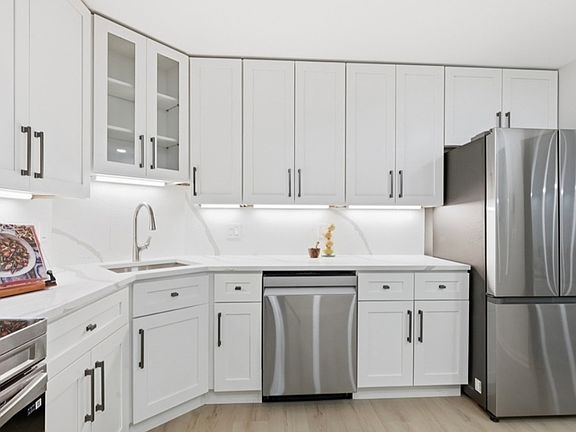 2nd image of 131 Coolidge Ave #133