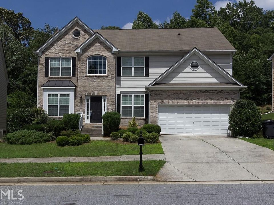1st image of 2437 Longmont Dr