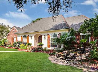 411 Highland Oaks Dr, Baton Rouge, LA 70810