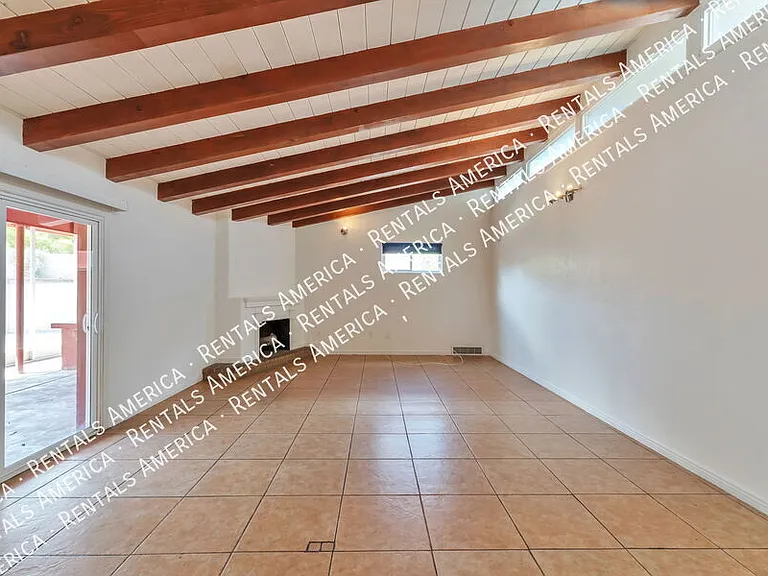 2250 E La Mirada St — Photo 10