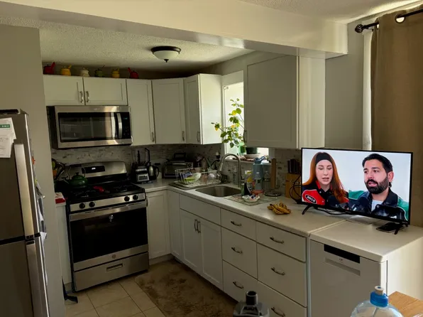 260 Woodland Rd Floor 2, Guilford, CT 06437