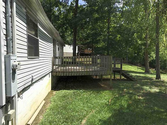 5th image of 900 Black Alder Ln