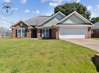 5 Leah Ct, Phenix City, AL 36869