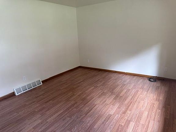 3rd image of 1220 Pacelli St