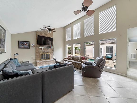4th image of 4419 Hickory Downs Dr