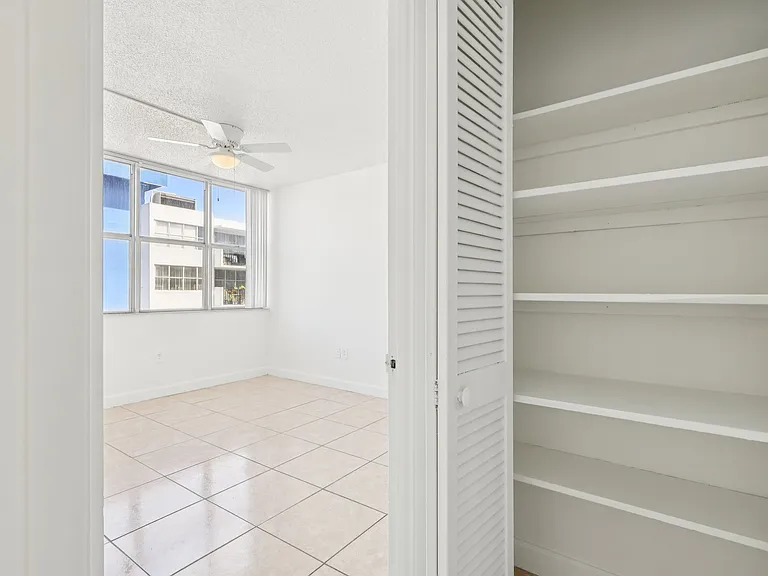 2 Bed 2 Bath Unit