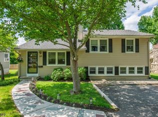 26 Lakeview Rd, Sparta Twp., NJ 07871