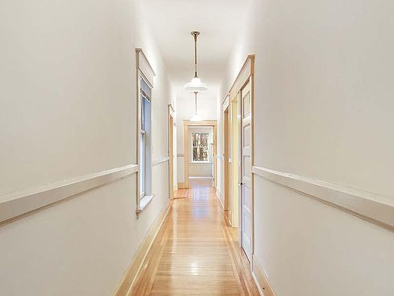 3rd image of 2754 Pierce St #11