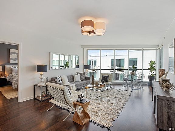 2nd image of 555 4th St Unit 903