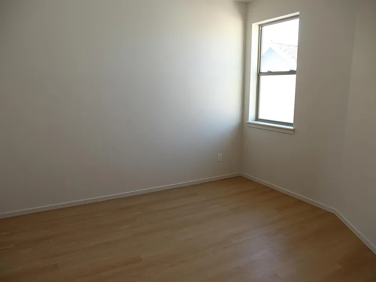 Velo Apartments — Photo 12