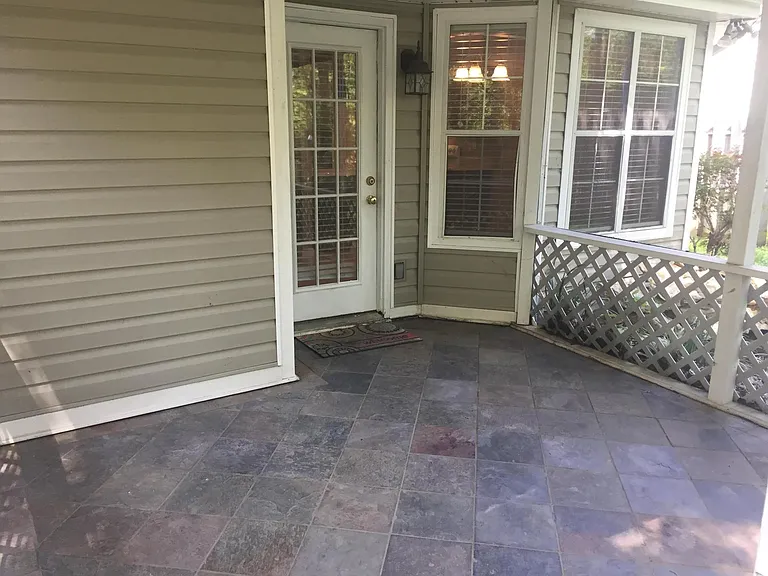 Covered back yard patio!