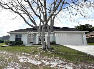 1698 SW Alberca Ln, Port Saint Lucie, FL 34953
