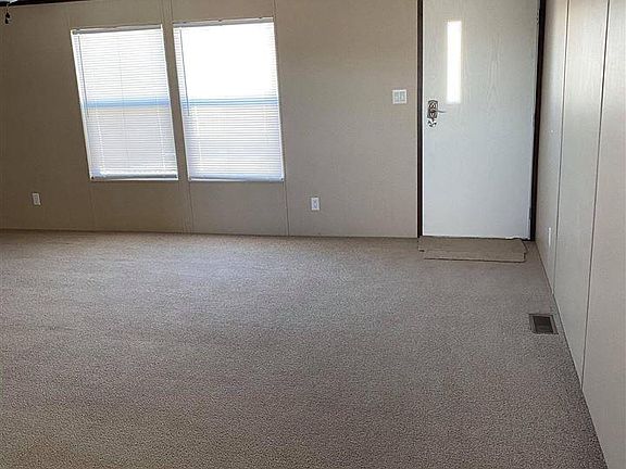 5th image of 803 Monterrey St