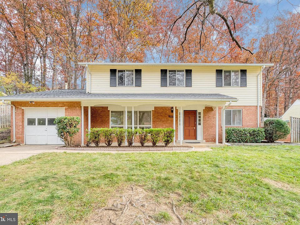 1st image of 5219 Gainsborough Dr