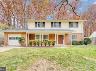 5219 Gainsborough Dr, Fairfax, VA 22032