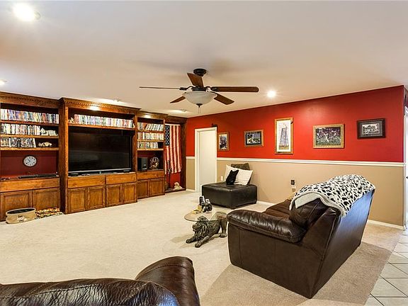 3rd image of 410 Quince Cir