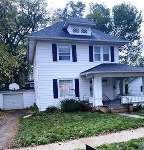 104 N Main St, Mount Carroll, IL, 61053