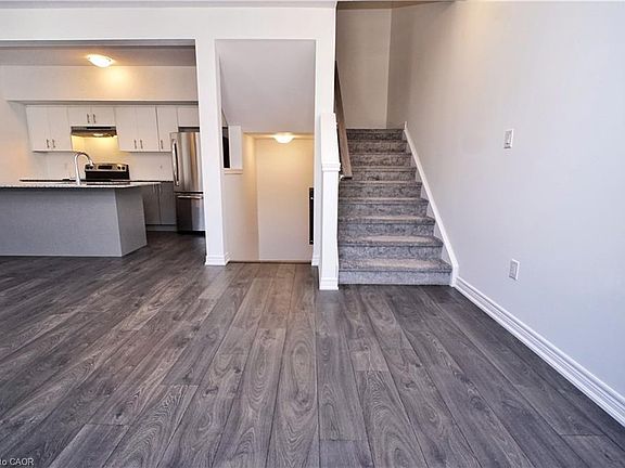 3rd image of 10 Birmingham Dr #129