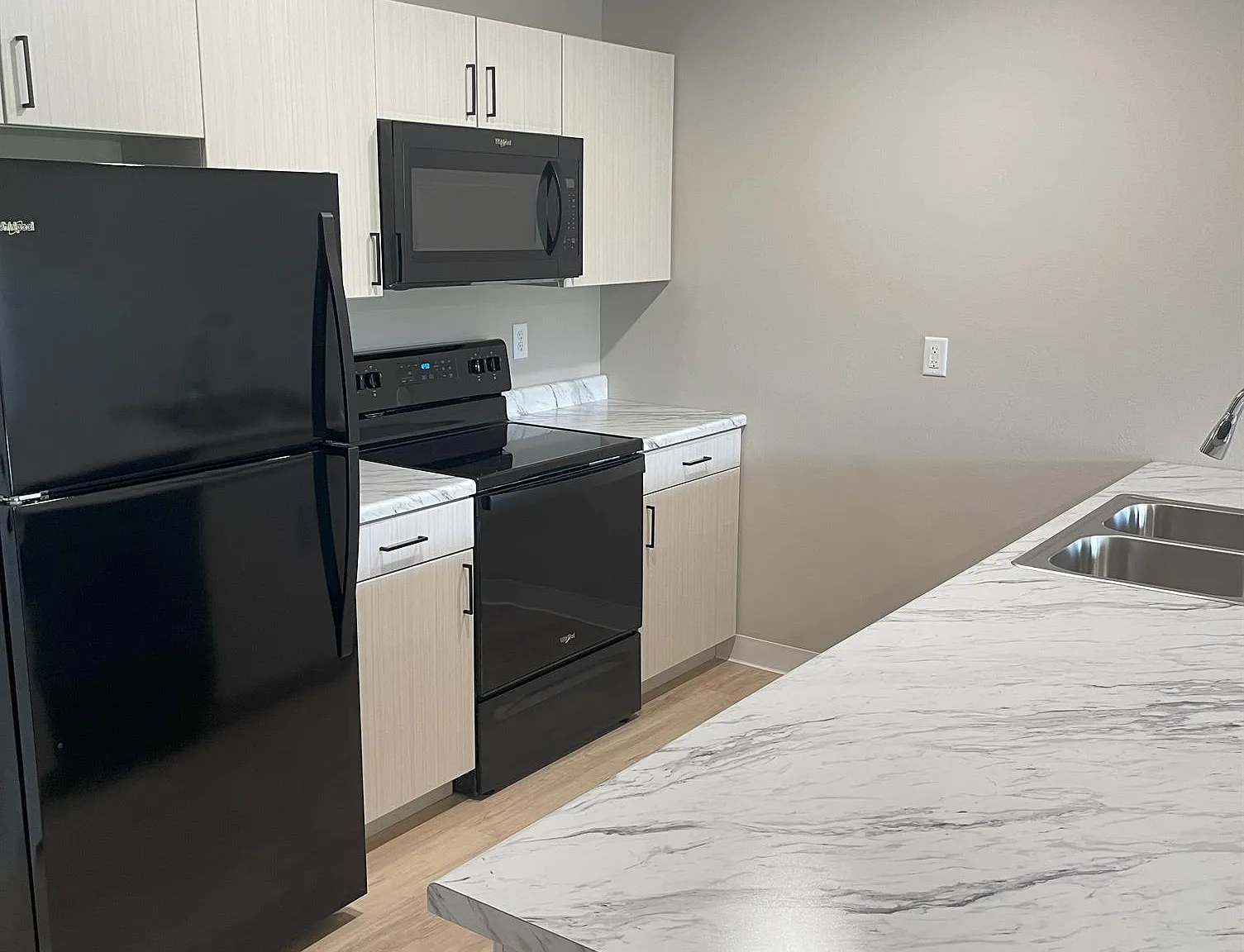 Friia Place Apartments — Photo 4