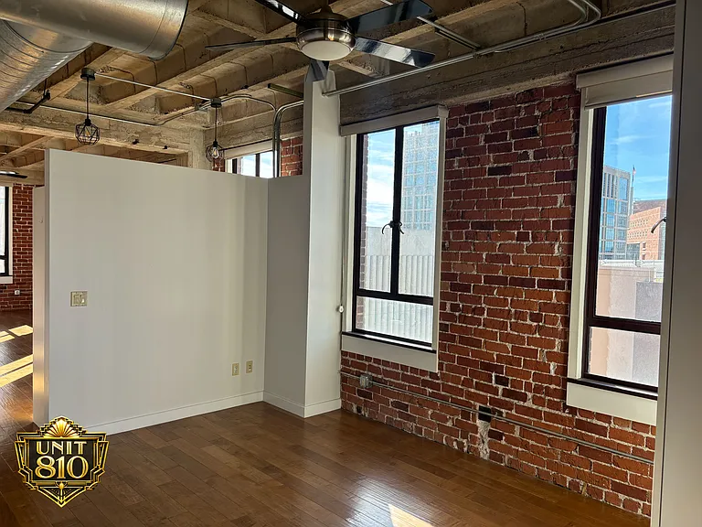 114 W Adams St #810 — Photo 21