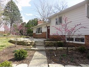 2nd image of 1916 E Windsor Dr