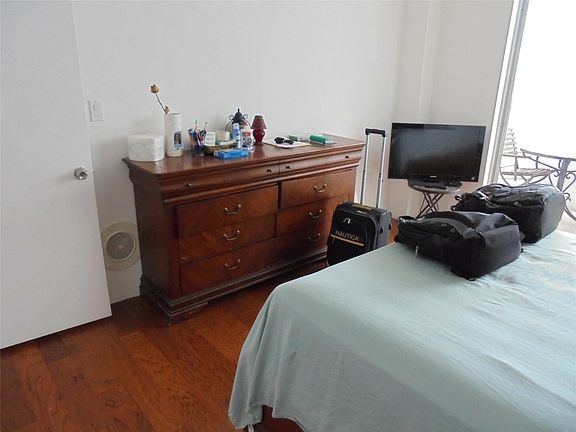 2nd image of 2780 NE 183rd St Ph 11