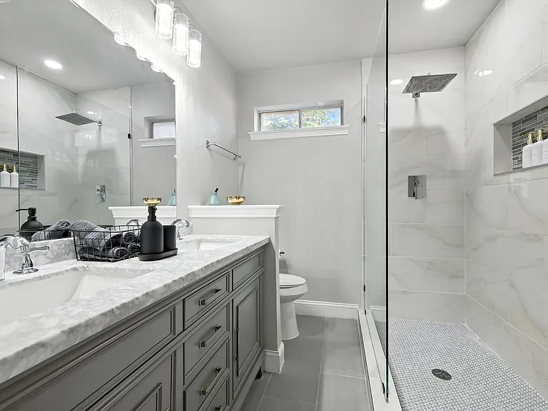 1231 Springbrook Cir — Photo 24