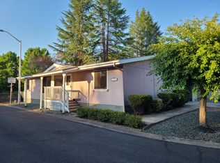 1136 Aspen Way, Grants Pass, OR 97527