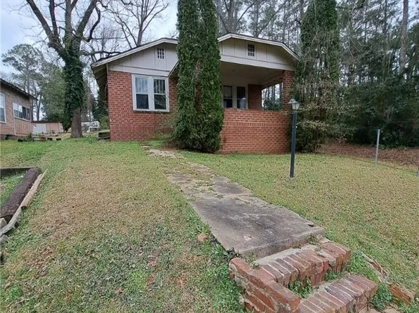271 Lamont St, Roanoke, AL 36274