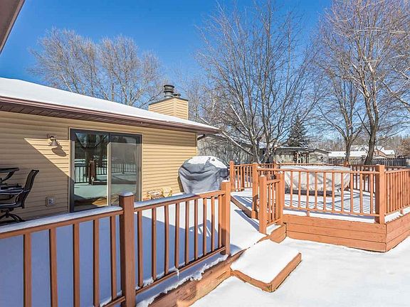 5th image of 2357 Yellowstone Dr