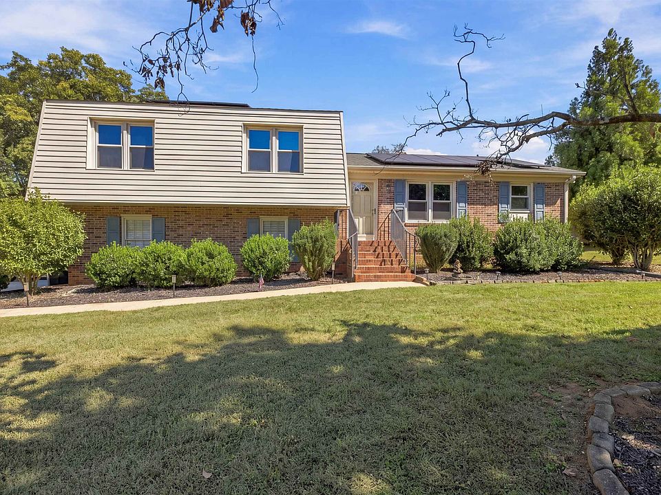 1st image of 206 Cretewood Dr