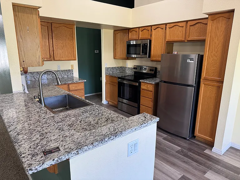 5850 Blue Horizon Dr — Photo 8