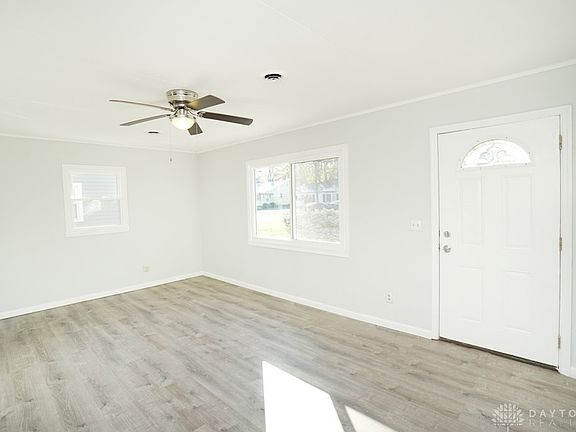 3rd image of 616 Lindemann Dr