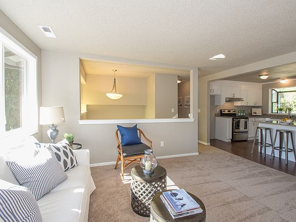 5th image of 4490 Marlyce Ct SE
