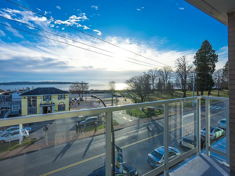15777 Marine Dr #311 — Photo 11