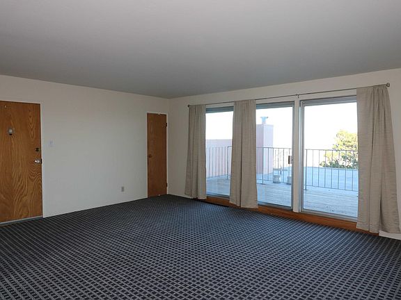 4th image of 70 Crestline Dr APT 12